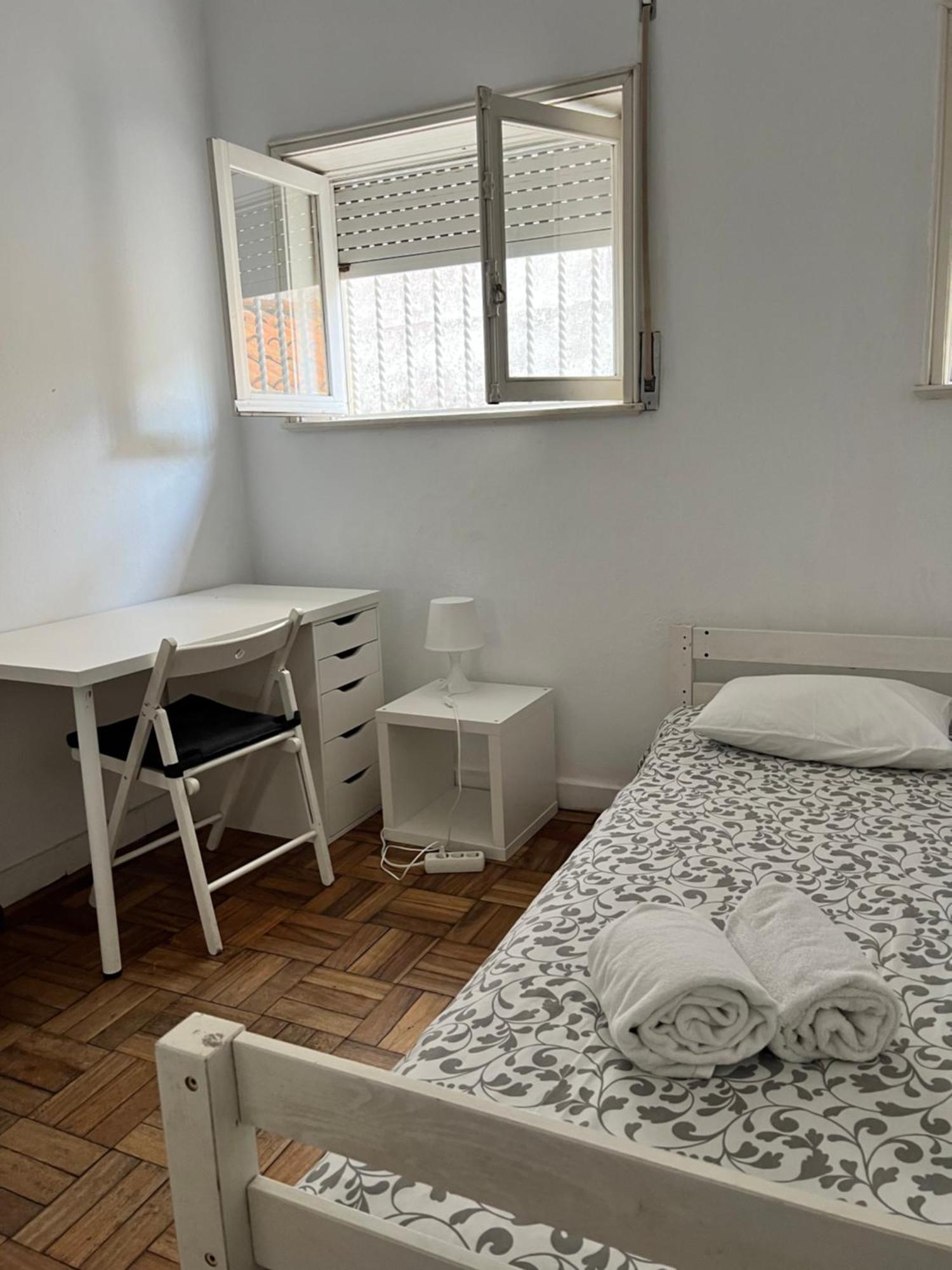 Relogio Guest House Porto Bagian luar foto